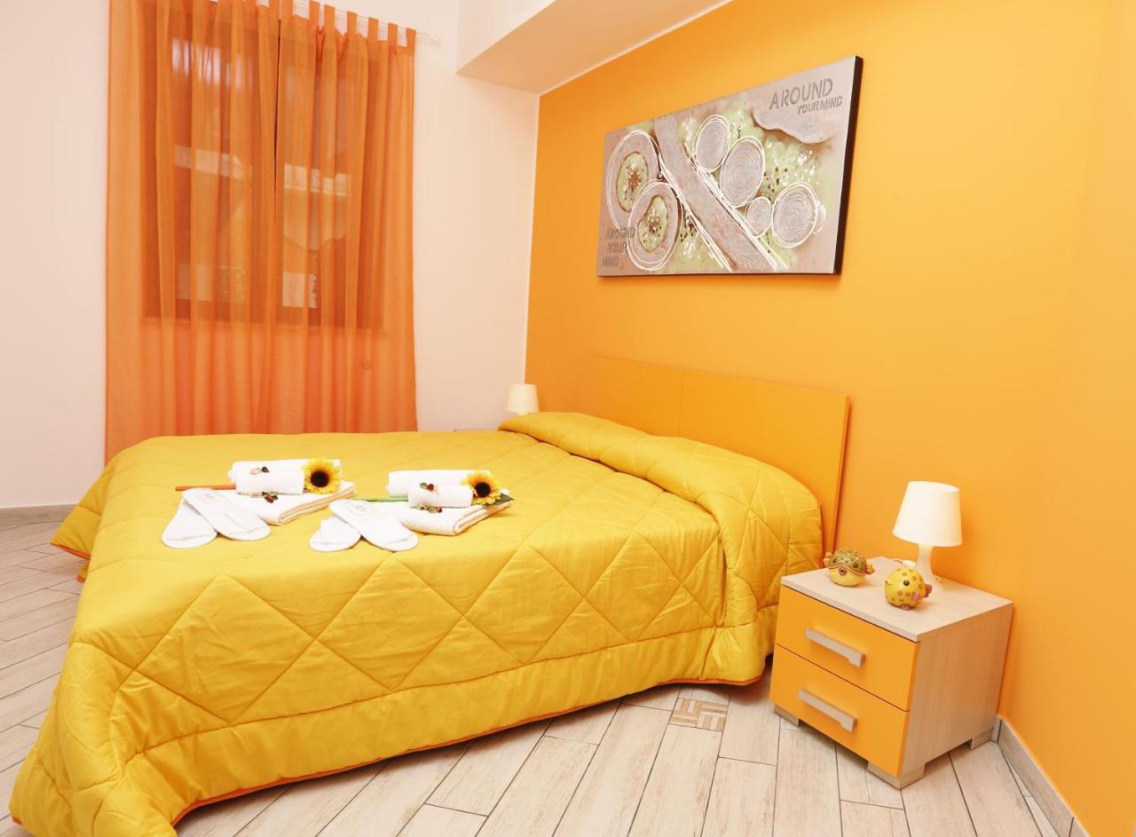 Capo D'Orlando Apartments Eksteriør bilde